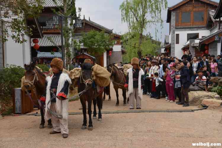 给你20年 深圳益田旅游能否救活古城南门5596休闲街？.jpg