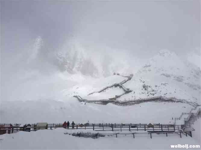余生，等一个人一起奔赴玉龙雪山