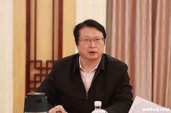 中央深夜又打一虎！.jpg