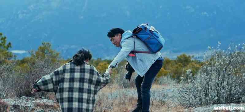 宁蒗彝族首部女性励志电影《大山走出的玛薇》上映 (1).jpg