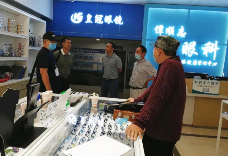 华坪县抽查18家企业 严厉打击缺斤少两 (2).jpg