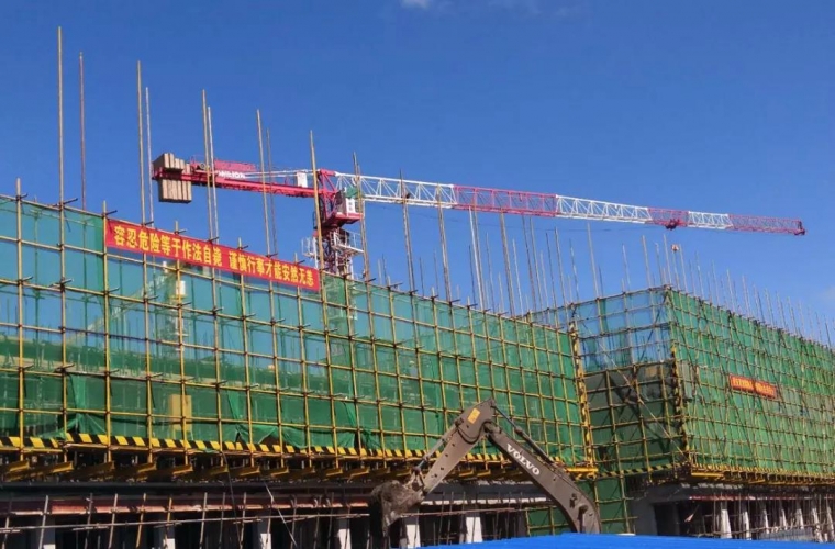 丽江住建系统开展“安全生产月”和“安全生产丽江行”活动 (1).jpg