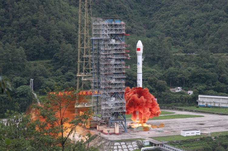 成功！中国北斗全球星座部署提前半年完成！.jpg