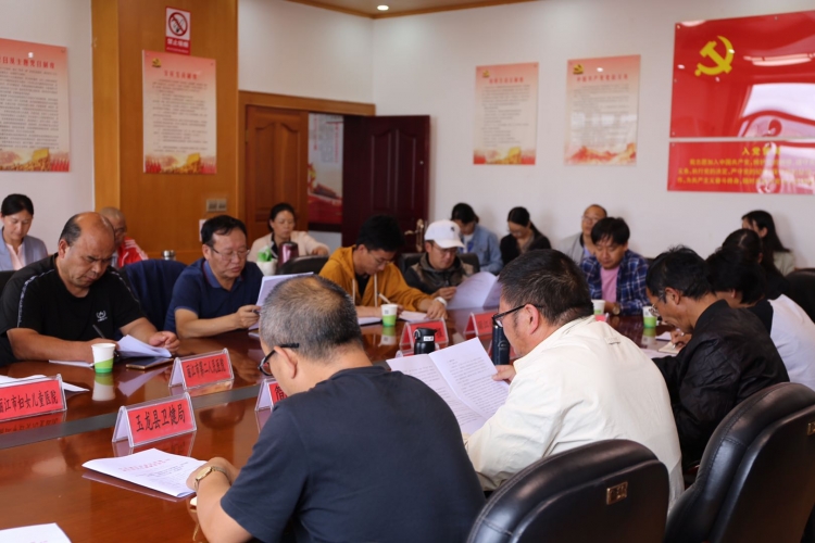 国家卫生城市复审在即，全社会共同努力建设健康新丽江 (3).jpg