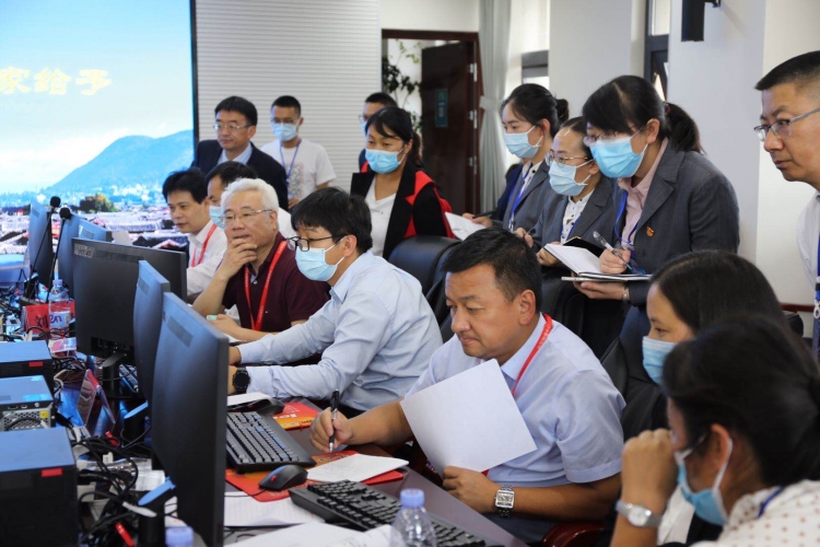 中国胸痛中心专家到丽江市人民医院胸痛中心进行现场核查 (4).jpg