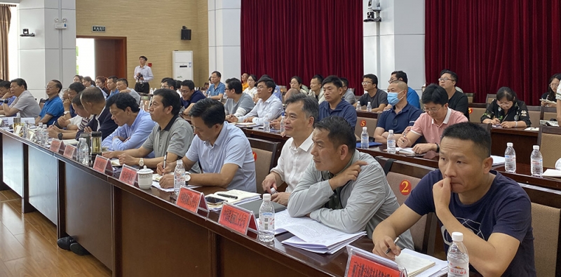 这件事太重要 市委书记愿意腾办公室出来办 (4).jpg