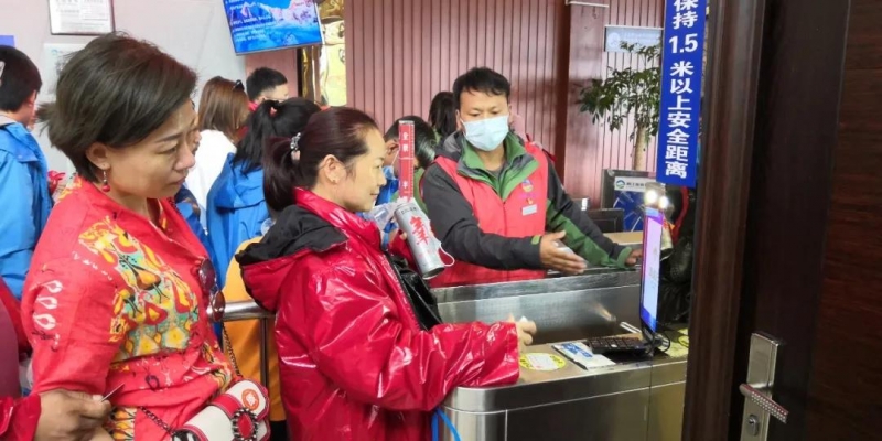 丽江一景区，频频受游客的感谢 (11).jpg