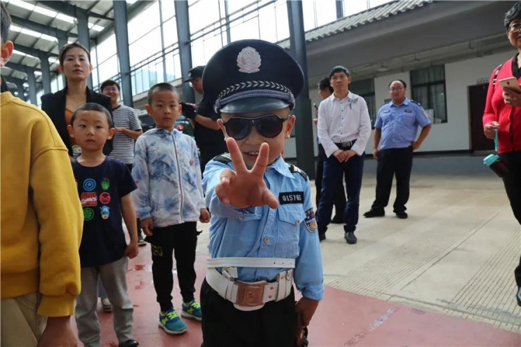 “小小警察”来啦6.jpg