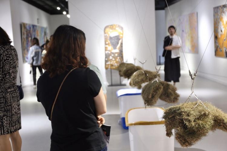 对艺术感兴趣的朋友不要错过！古树艺术周 ——缝合在丽江开展 (5).jpg