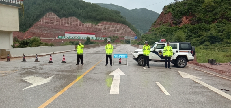 近日来我市暴雨成灾，市委书记、市长紧急批示！ (7).jpg