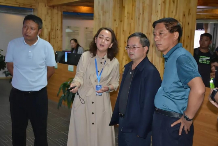 崔茂虎丽江古城调研强调：找准丽江特色，积极开展智慧创文、文明旅游 (3).jpg