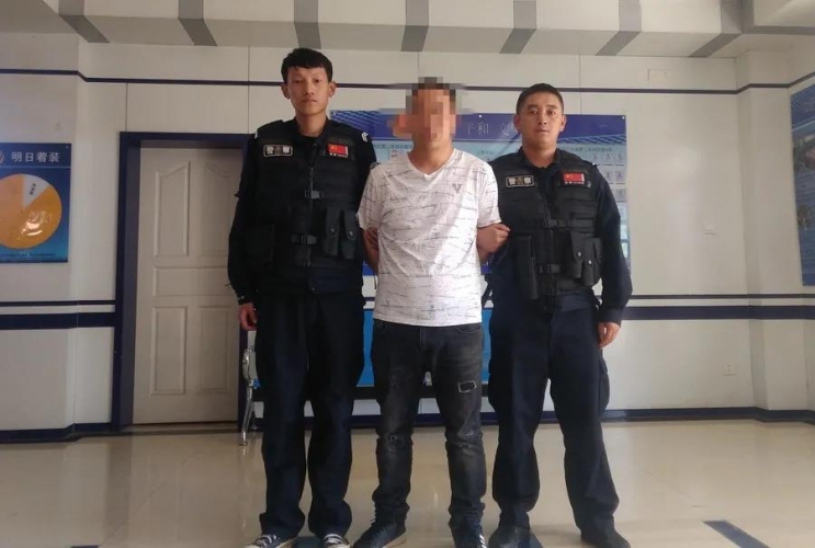 阻碍人民警察依法执行职务，是谁给你的勇气！拘！2.jpg