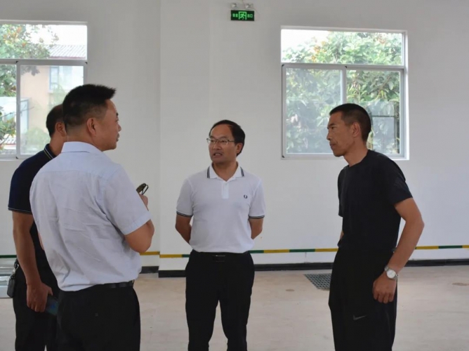 市长郑艺专题调研环保工作时强调、要有更宽的视野、更高的标准 (2).jpg