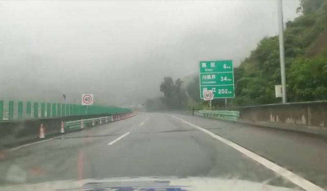 丽攀高速攀枝花至丽江方向 新庄收费站至陶家渡身收费站所有车辆绕行.jpeg