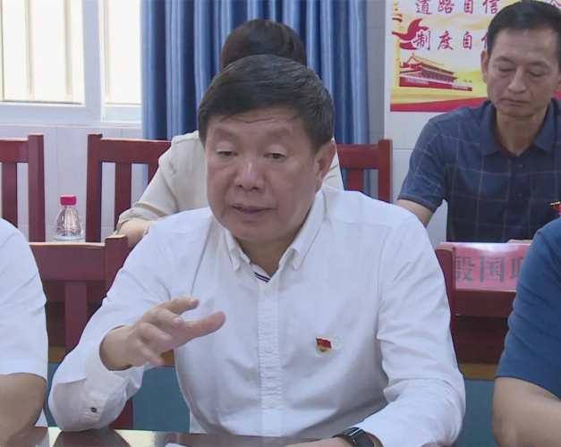 云南师范大学党委书记饶卫一行到华坪女高开展学习张桂梅同志先进事迹交流活动2.jpg