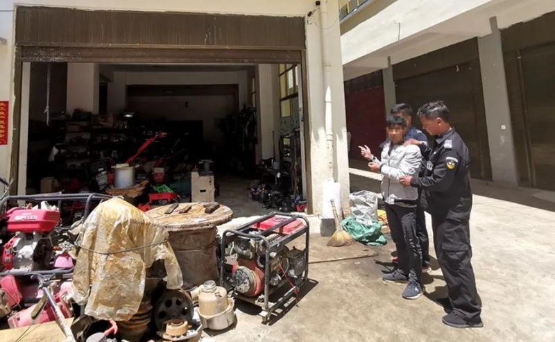 仓库被盗，民警五小时破案 (2).jpg
