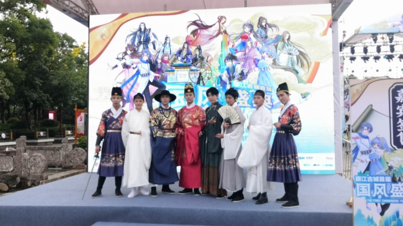 八百年古城和二次元碰撞出怎样的火花？  着汉服逛古城记忆会更深刻11.jpg