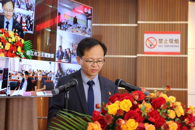 学习先进典型弘扬抗疫精神，市卫健委组织学习陈耀武先进事迹.JPG