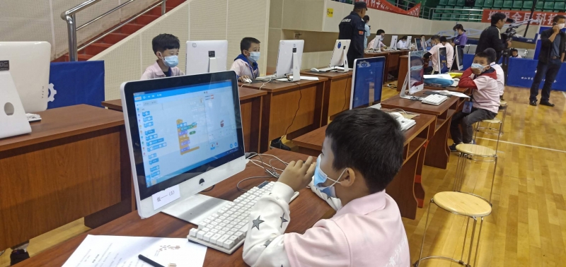 丽江第三届青少年科技运动会开展，280名青少年齐聚一堂竞赛 (9).jpg