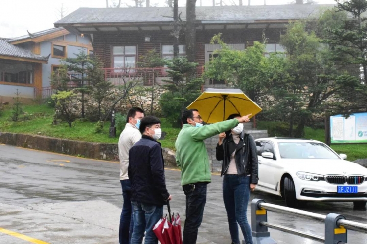 筑牢安全防线，玉龙雪山管委会强化节前综合检查3.jpg