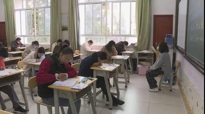 丽江市2020年事业单位考试今日开考，报考人数首次突破万人！5.jpg