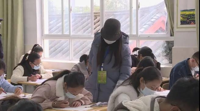 丽江市2020年事业单位考试今日开考，报考人数首次突破万人！.jpg