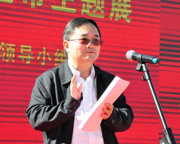 丽江市创建全国民族团结进步示范市主题展开展.jpg