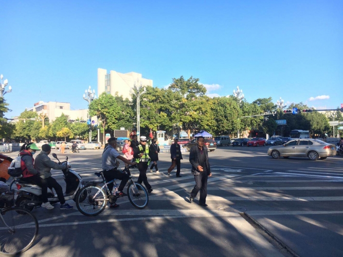 接力文明交通 助力文明城市 (7).jpg
