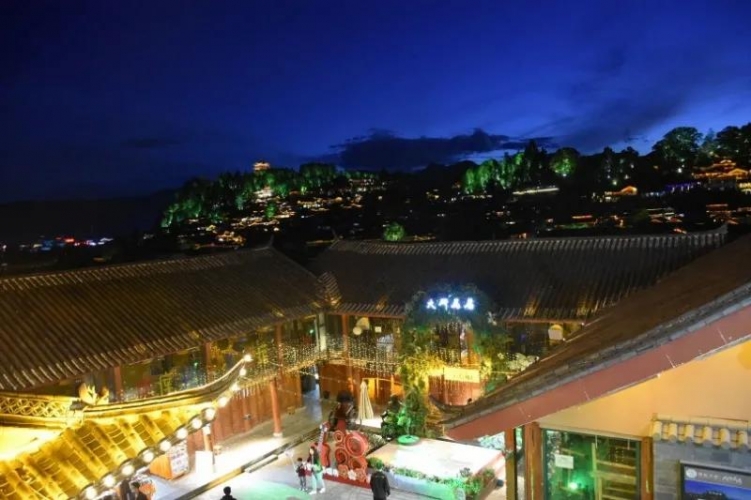丽江古城入选2020游客喜爱的十大夜景区 (3).jpg