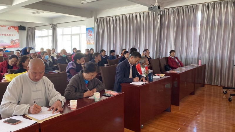 糖尿病可防不可治，今天市医院专家在老年大学开展讲座 (2).jpg