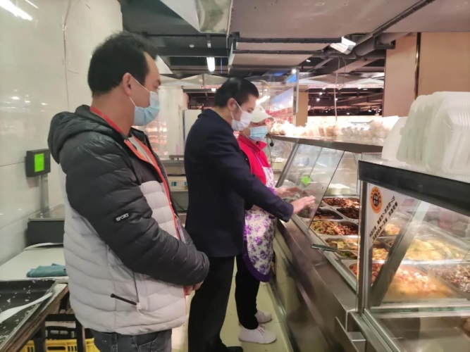 丽江市卫生健康委下沉一线 全力推进国家卫生城市省级复查反馈问题整改2.jpg