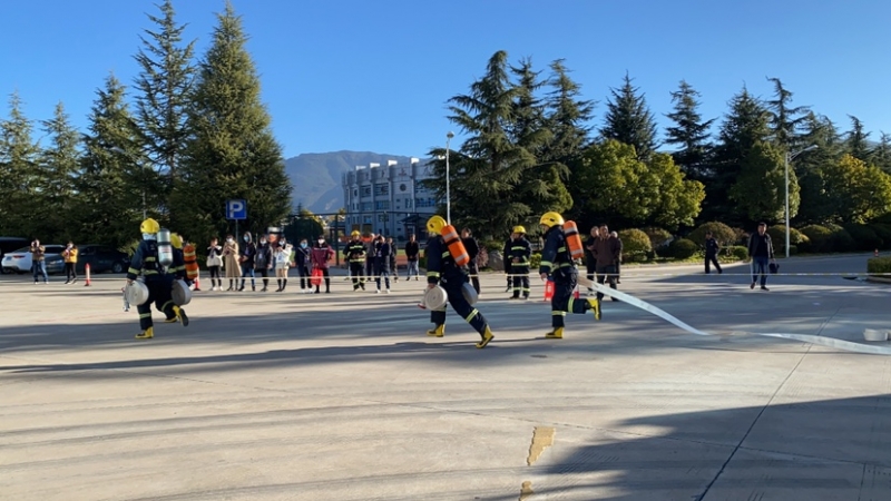 全省15个州市256位卫生健康系统人员齐聚丽江面对面较量5.JPG