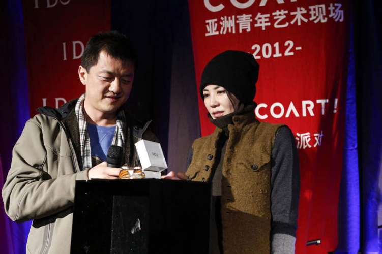 李亚鹏丽江项目欠债4000万案：“农夫与蛇”还是“敲诈勒索”1.jpg