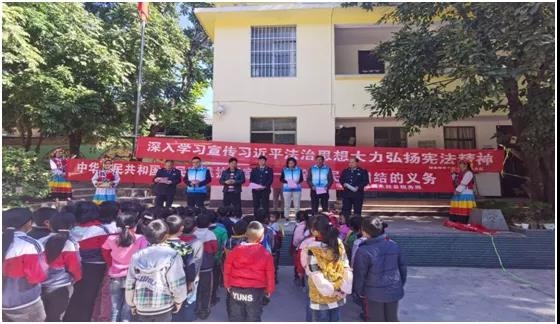 永胜县税务局积极开展“宪法进校园、进乡村、进社区”活动2.jpg