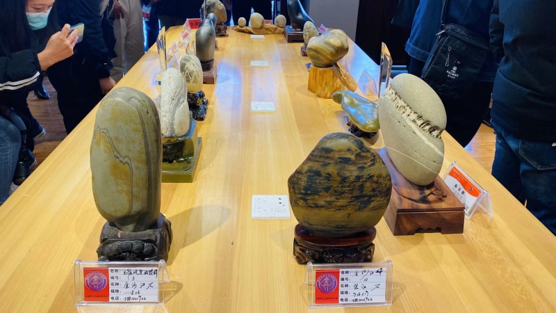 巧夺天工！三江并流石重彩丽江旅游文化 (9).jpg