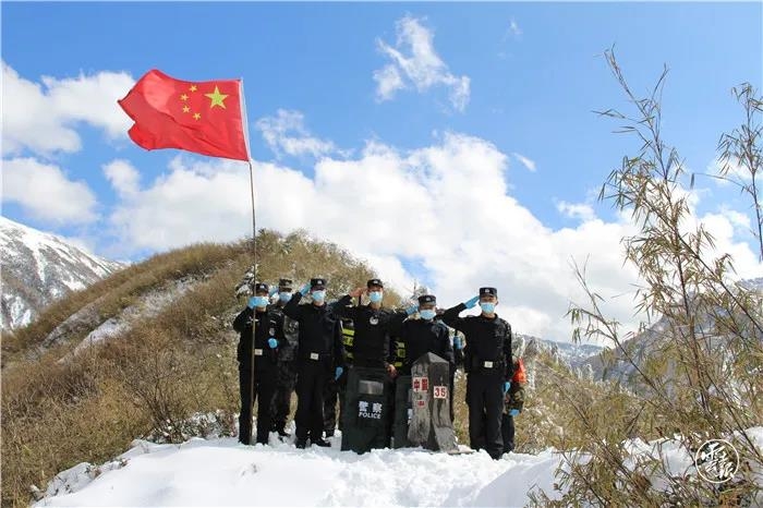@云南人 疫情防控“四条底线”要坚决守住 (2).jpg