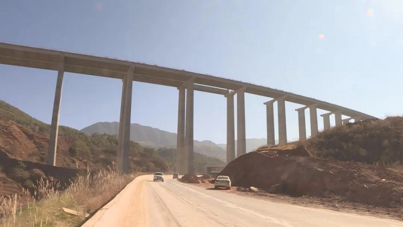 宁永高速路宁蒗段项目建设有序推进 (2).jpg