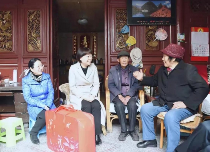 浦虹率队走访慰问困难群众和驻丽部队官兵 (1).jpg