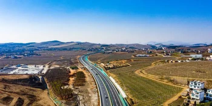 宁蒗境内第三条高速公路即将开建！都香高速公路宁蒗至香格里拉段项目前期开始招标！ (3).jpg