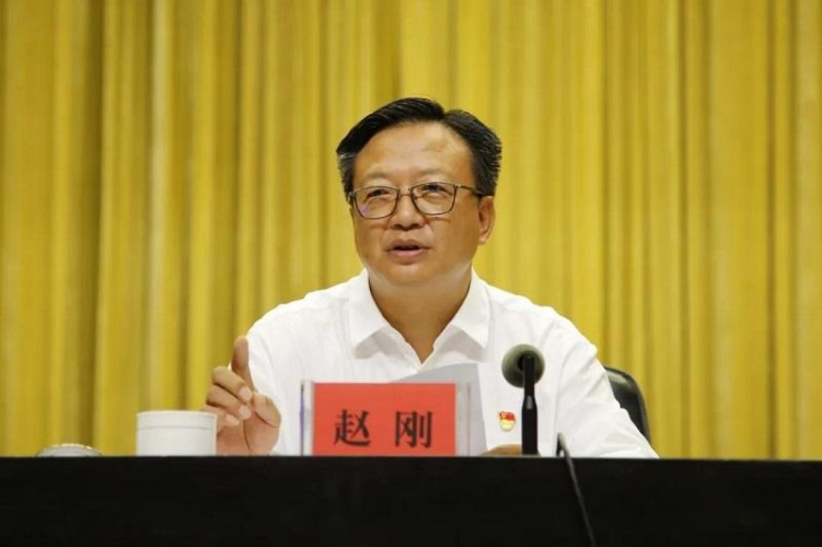 赵刚不再担任中共德宏州委书记、常委、委员职务.jpg