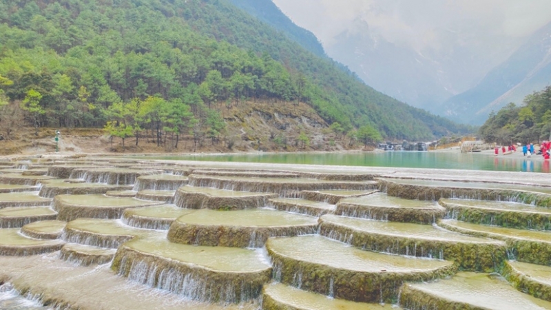 30余位大咖走进玉龙雪山 遇见一场风花月的浪漫 (5).jpg