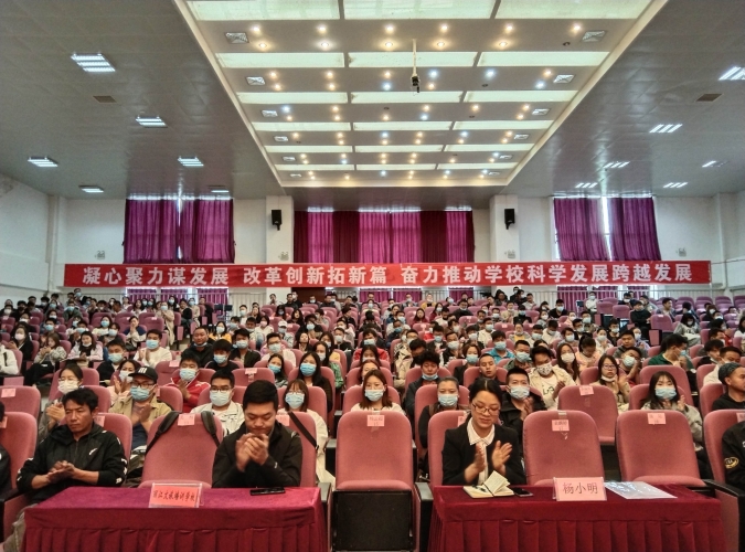 岗前培训 丽江近300名新晋导游技能大升级 (4).jpg
