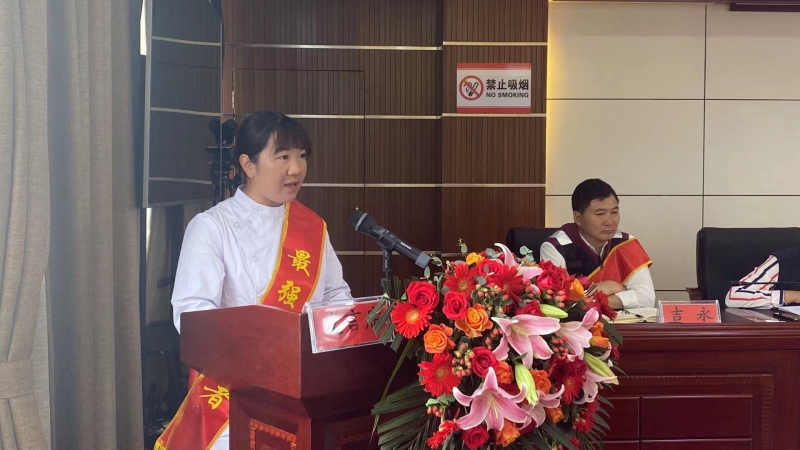 舍小家为大家 为援助瑞丽他们放弃太多  今天他们被表彰 (3).jpg