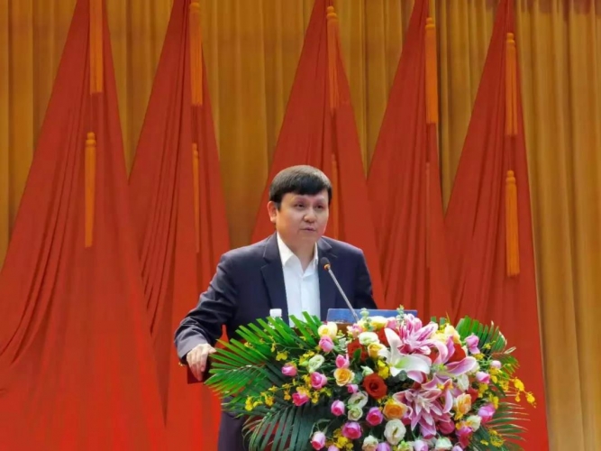 @丽江人，张文宏医生叫你尽快打疫苗！ (2).jpg