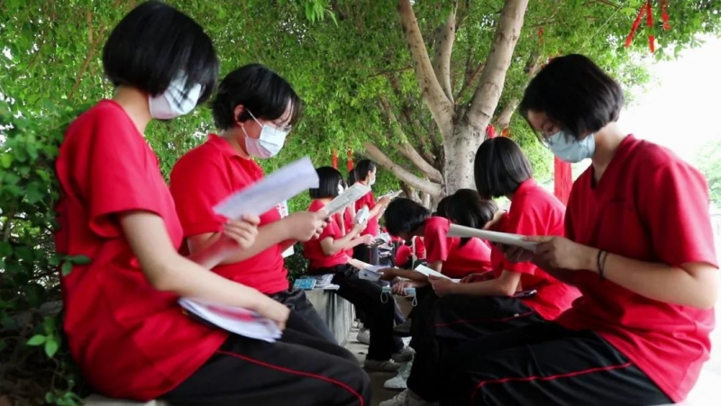 加油！张桂梅再送150名女高学生高考 (1).jpg