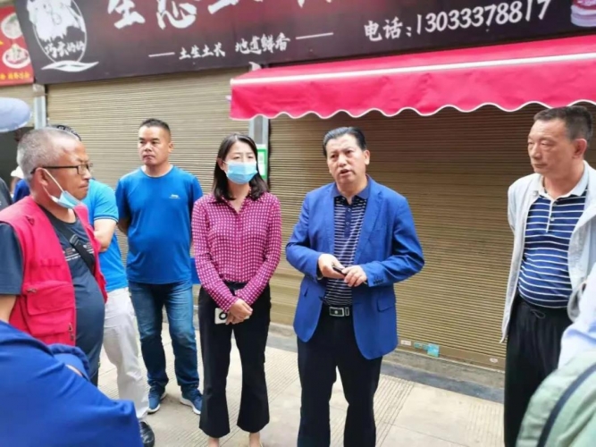 副市长魏妮娅率队专题调研国家卫生城市复审工作 (1).jpg