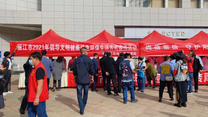 让市民吃得放心 他们不敢有半点马虎 (5).jpg
