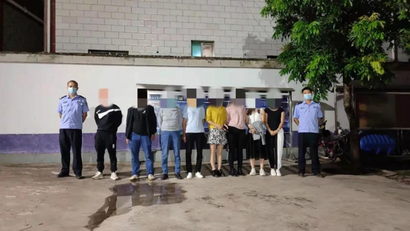 永胜期纳派出所两天内查获多起赌博案2.jpg