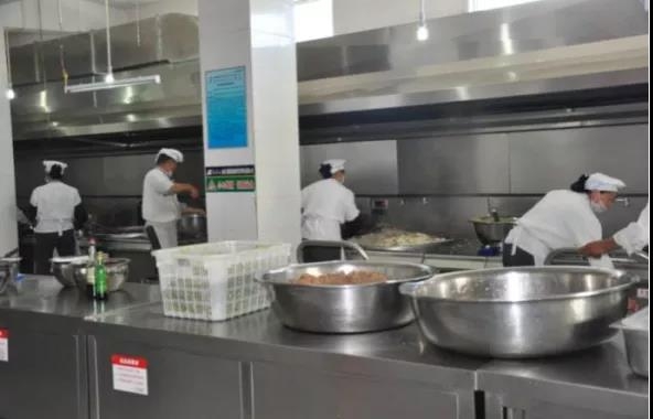 校园食品安全“变味”？丽江师生舌尖上的安全如何保障？ (6).jpg