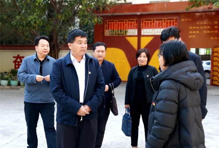余丽军调研张桂梅党性教育基地建设工作